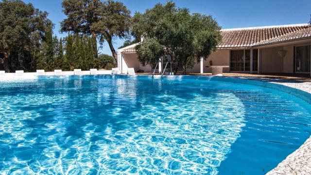 Piscina de una  casa.