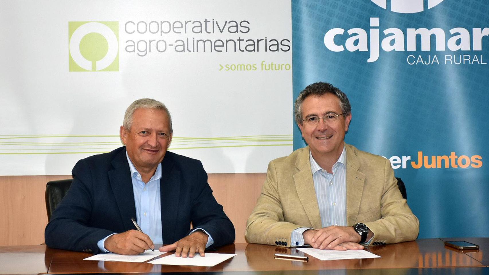 Firma convenio Cooperativas Agro-alimentarias de España y Cajamar Caja Rural