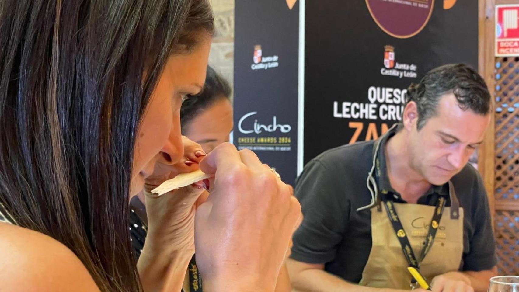 Comienzan las catas para elegir a los ganadores de los Premios Cincho 2024