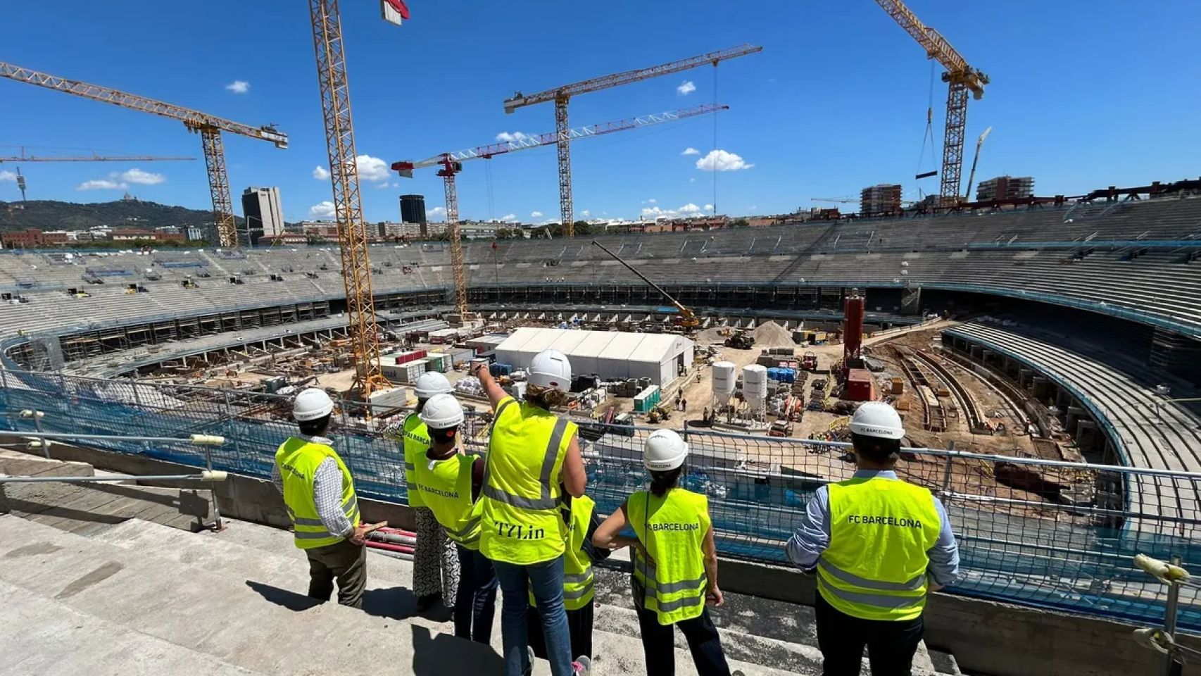 Vista aérea de las obras del Camp Nou.