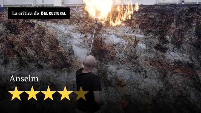 Anselm Kiefer trabajando en una de sus obras