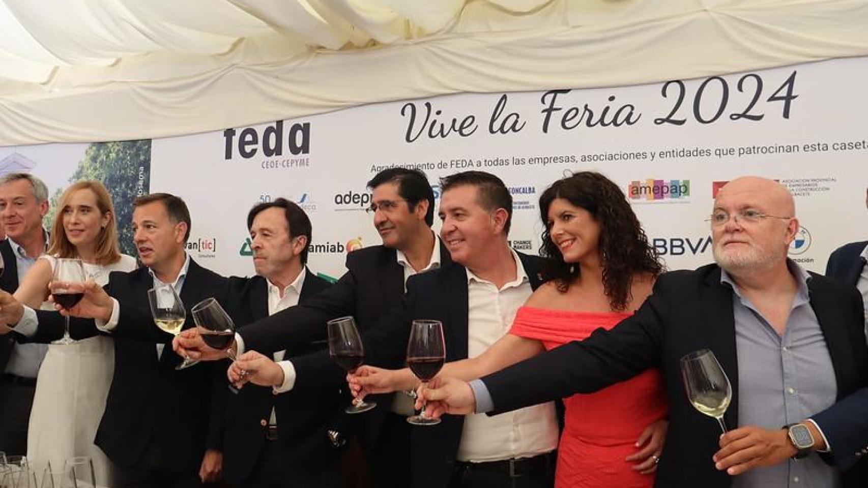 Brindis en la caseta de FEDA en la Feria de Albacete.