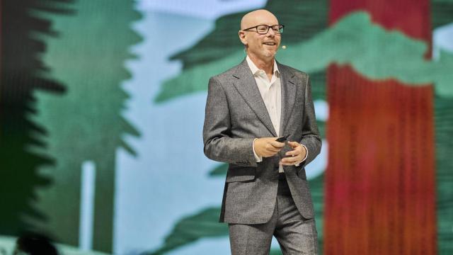 Evan Goldberg, fundador y vicepresidente ejecutivo de NetSuite, durante su keynote en Las Vegas.