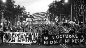 Manifestación independentista en apoyo al referéndum ilegal del 1-O.