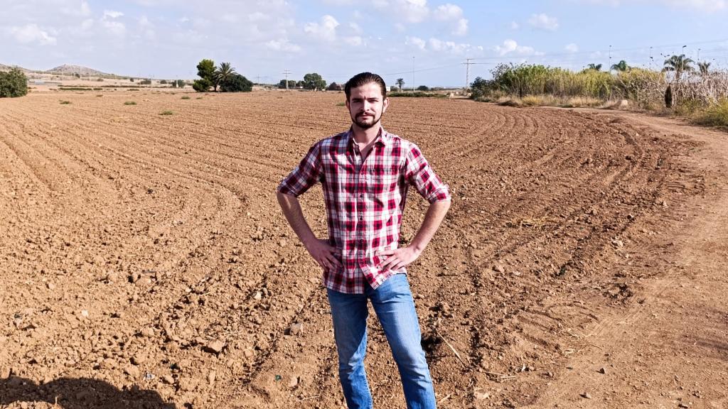 El periodista visita una zona de cultivo en La Unión (Murcia).