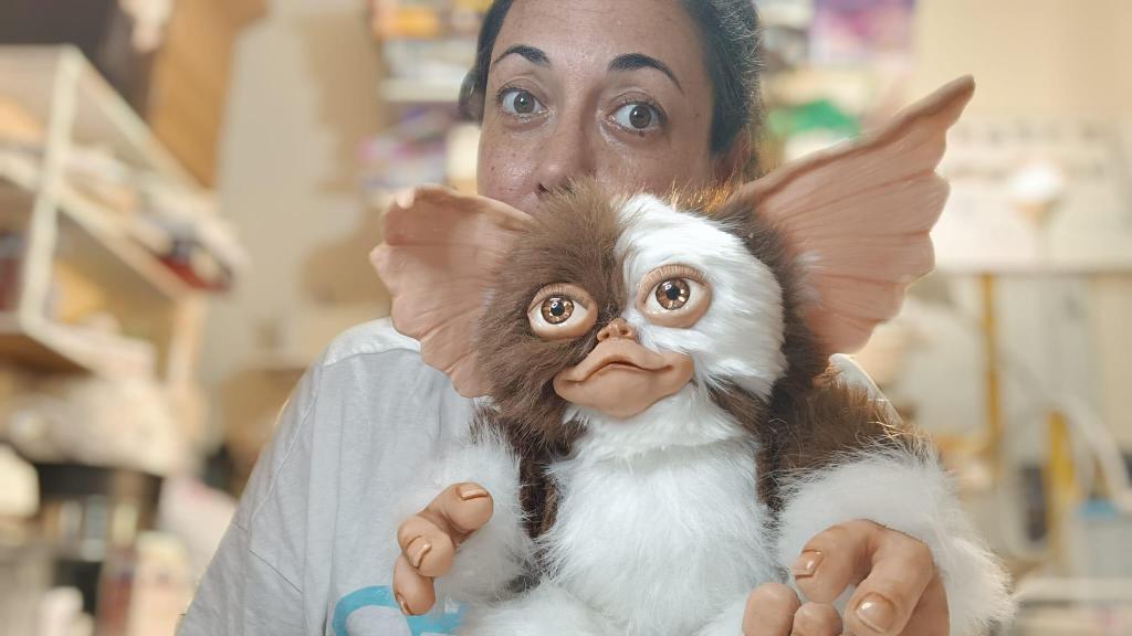 Gema Tacón, con el mogway 'Gizmo', el protagonista de la primera película.