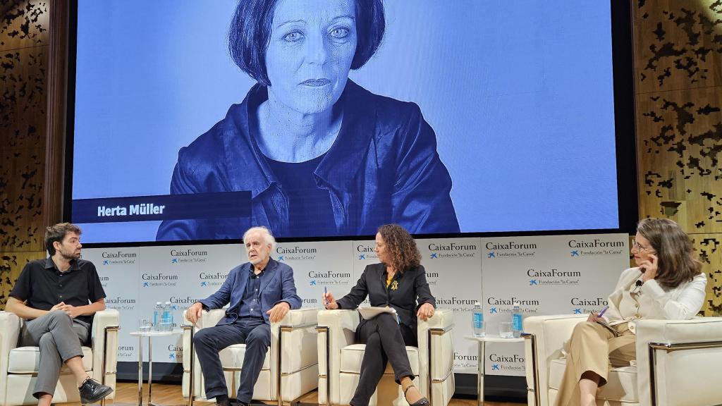 Eudald Espluga, Ramón Andrés, Berta Ares y Nimfa Bisbe durante la presentación de Encuentros de Pamplona 2024. Foto:  CaixaForum Madrid