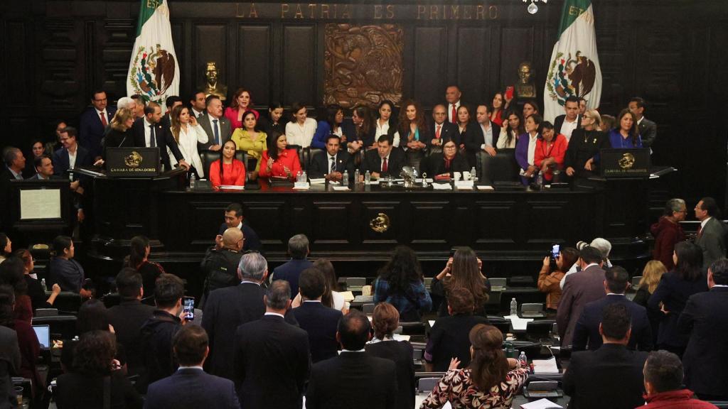 El Senado de México aprueba la cuestionada reforma judicial de Andrés Manuel López Obrador.