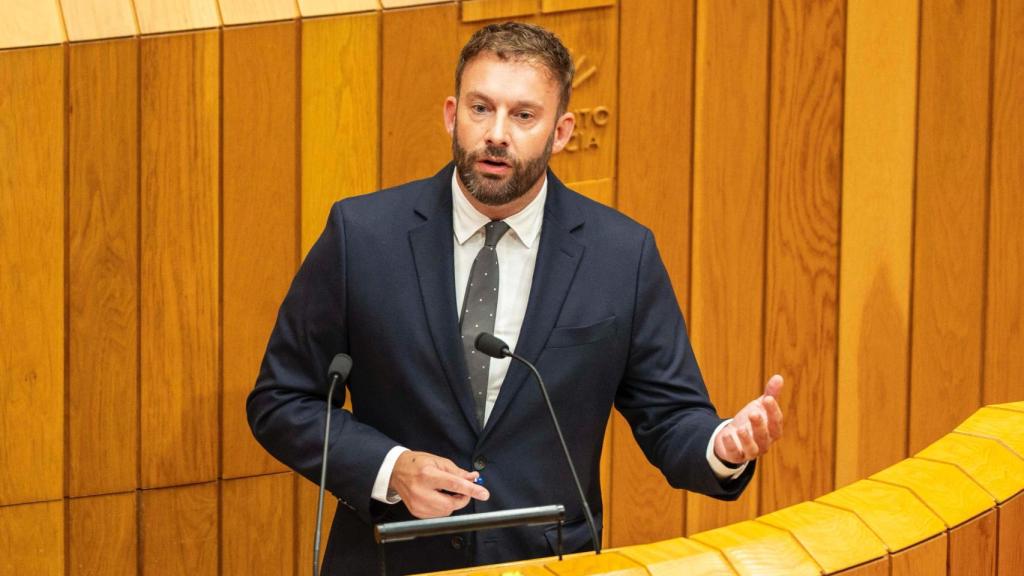 Gonzalo Trenor en el pleno del Parlamento gallego