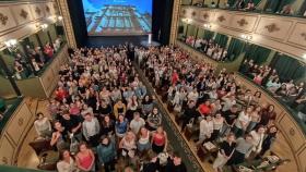 El rector de la USAL y el concejal de Cultura reciben a los Erasmus en el Teatro Liceo