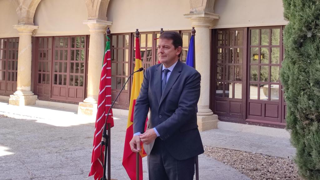 El presidente de la Junta, Alfonso Fernández Mañueco, durante su intervención ante los medios en Zamora, este jueves