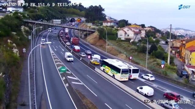 Retenciones en la AP-9 por un accidente en Vigo.