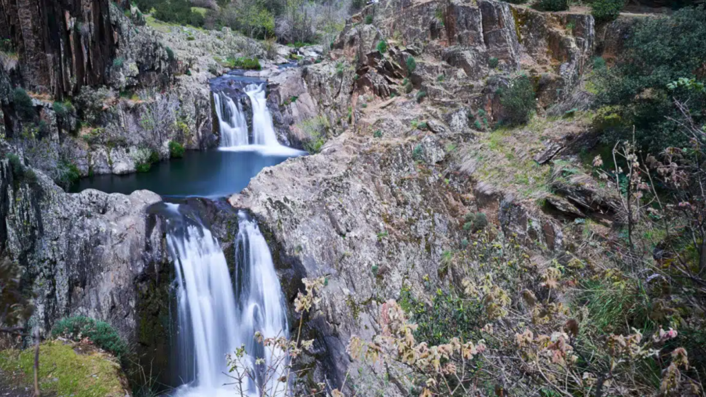 Panorámica de las cascadas de Aljibe, Guadalajara.