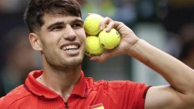 Carlos Alcaraz, en la Copa Davis durante la eliminatoria ante Francia.