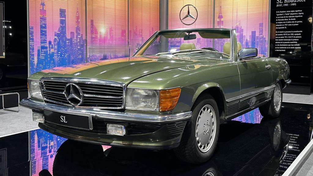 Mercedes-Benz SL Roadster de 1985.