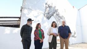 Las consejeras de Cultura y Políticas Sociales, Sara Fernández y Marian Orós  junto a  Luis García, portavoz del Festival.