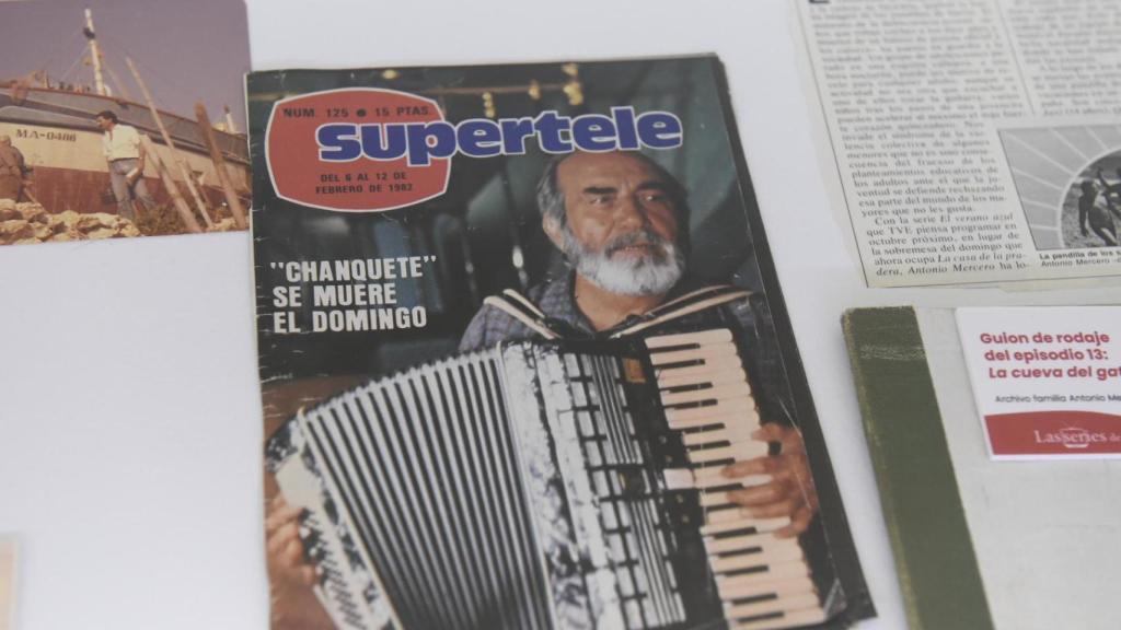 Número de la revista 'Supertele' en el que se desvela la muerte de Chanquete en la serie 'Verano azul'