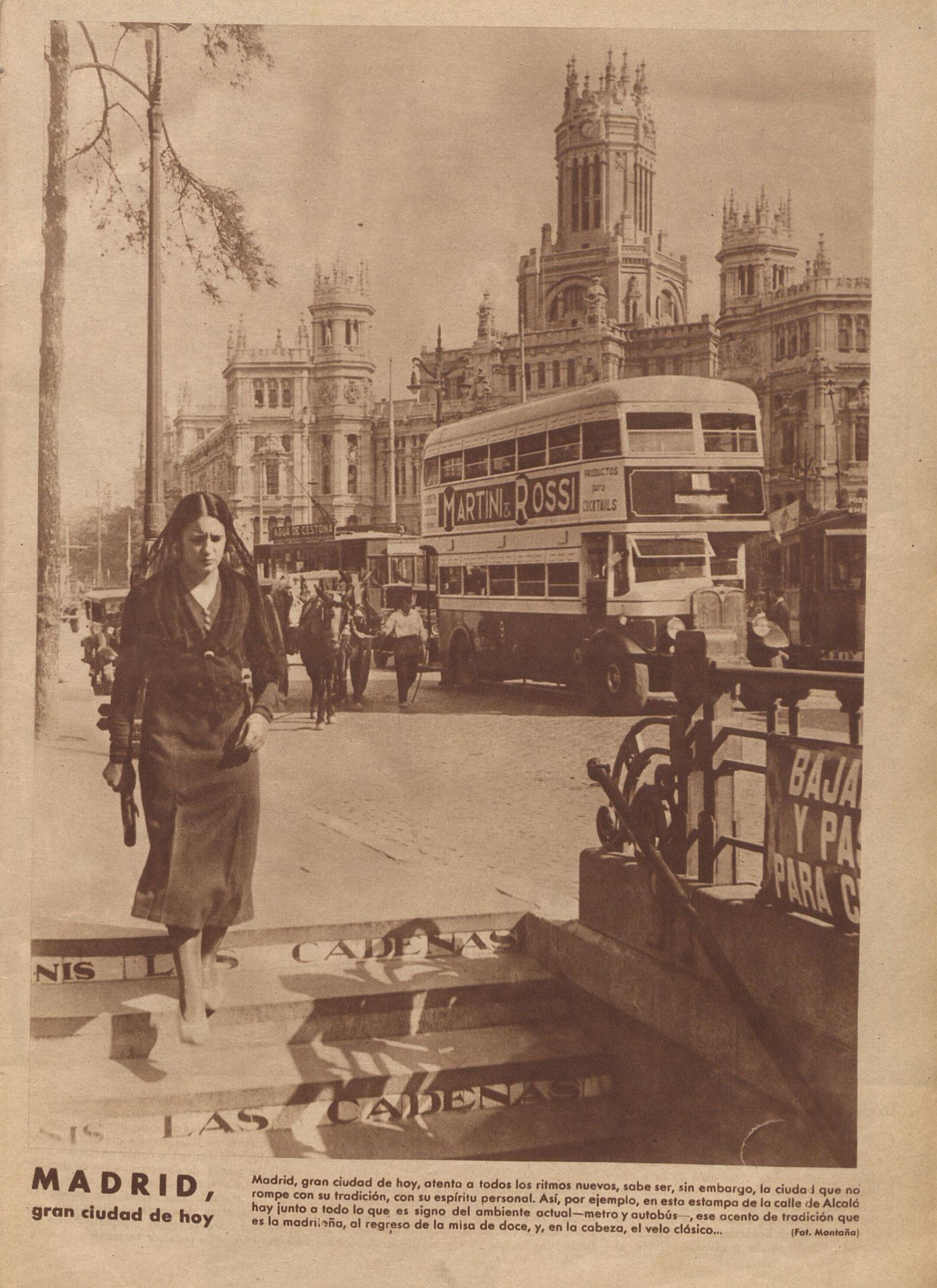 Vista de la Plaza de Cibeles con el Palacio de Comunicaciones al fondo. Revista Mundo Gráfico, 1935. Biblioteca Nacional de España