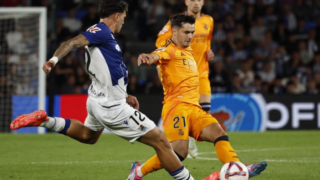 Brahim, durante una jugada ante la Real Sociedad en Anoeta.