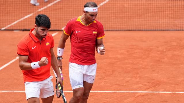 Carlos Alcaraz y Rafa Nadal, en los Juegos Olímpicos de París