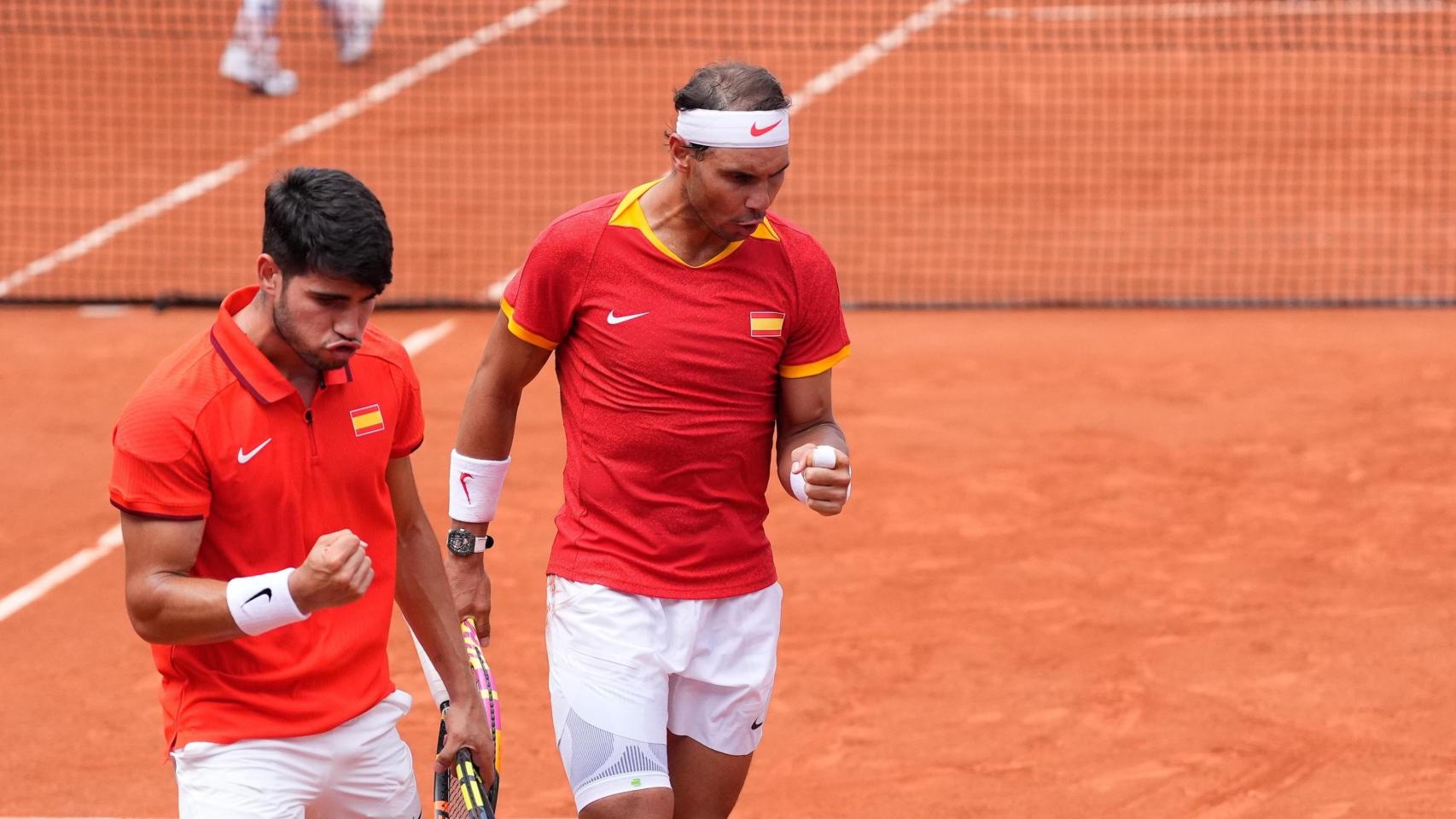 Carlos Alcaraz y Rafa Nadal, en los Juegos Olímpicos de París