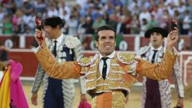 Emilio de Justo triunfó este viernes en Albacete. Fotografía de '@Albacetetoros'.