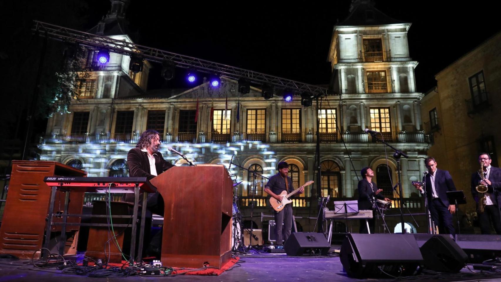 Concierto de la Noche del Patrimonio en la plaza del Ayuntamiento de Toledo.