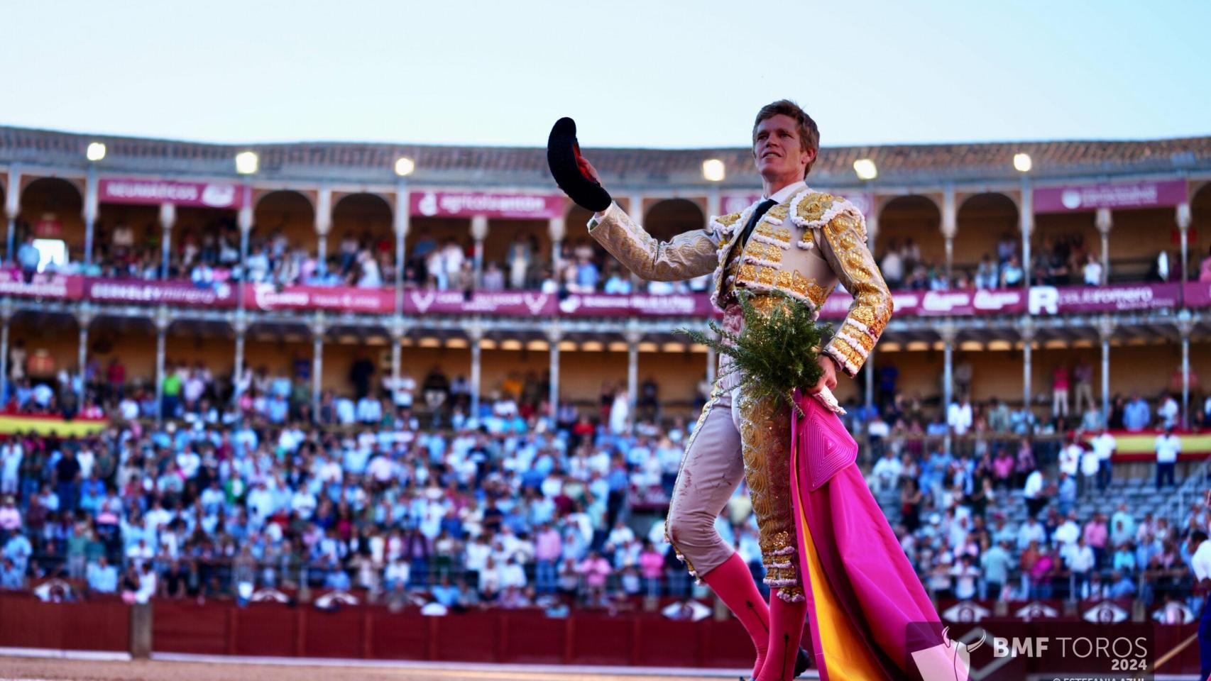 El matador de toros sevillano y afincado en Salamanca, Borja Jiménez, dejó impronta del momento que atraviesa