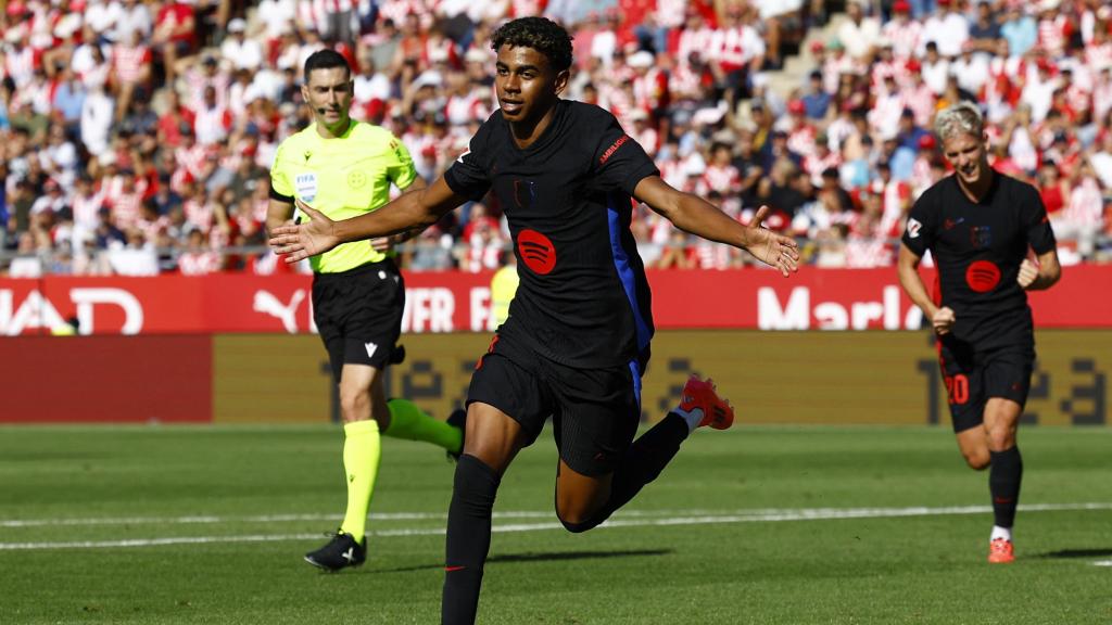 Lamine Yamal celebra su primer gol ante el Girona.