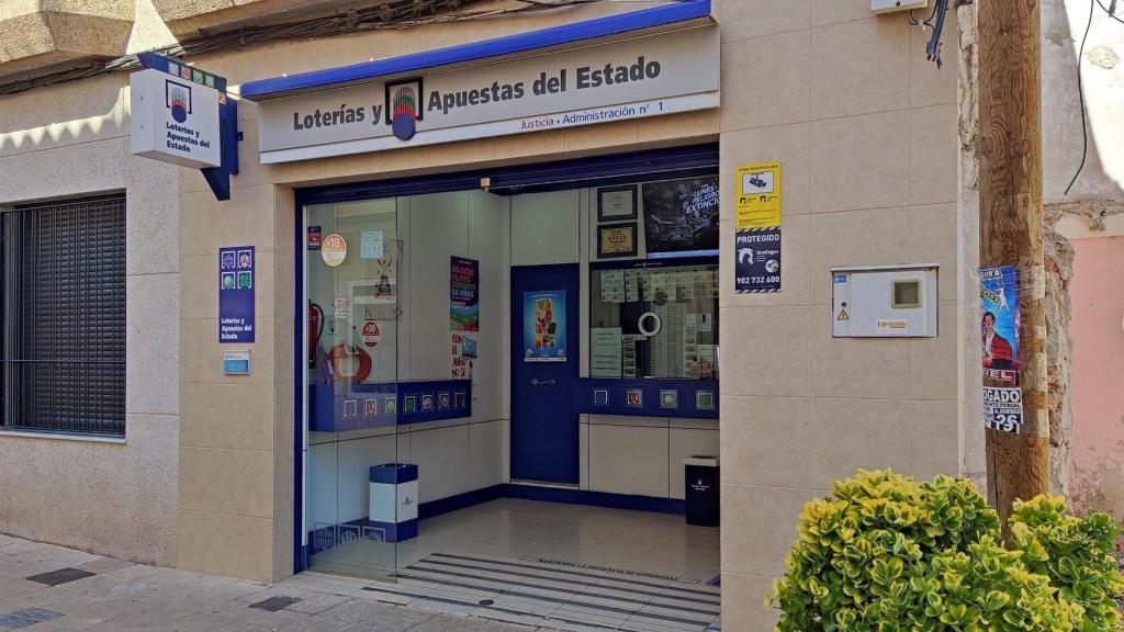 Administración de la calle Doctor Ayllón de Bolaños de Calatrava (Ciudad Real).