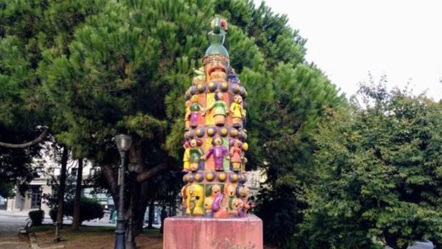 Monumento a Alexandre Bóveda en A Coruña