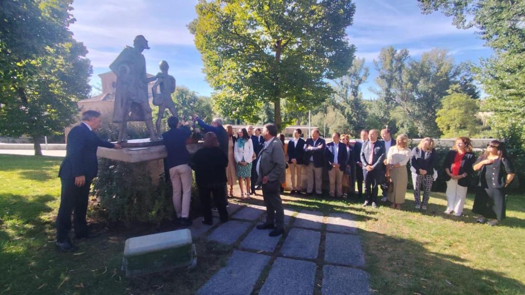 Acto de recuerdo a los cincuenta años de la escultura 'Lazarillo' de Agustin Casillas en Salamanca