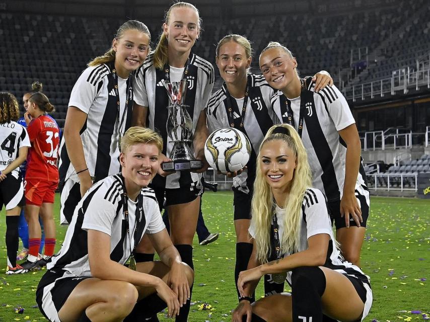 Alisha Lehmann celebra su primer título con la Juventus