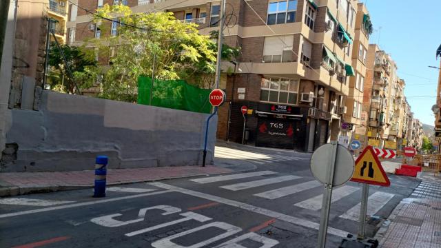 La calle Poeta Zorrilla en el barrio de Carolinas Bajas, Alicante.