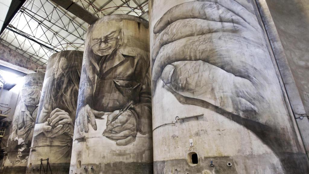 Obra Guido Van Helten en la Bodega Solar de Samaniego.