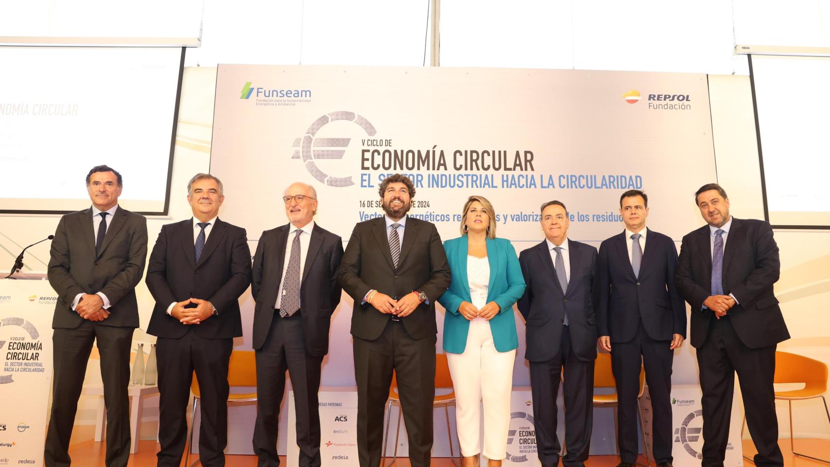 Ponentes del V Ciclo de Economía Circular: “El sector industrial hacia la circularidad” organizado por Fundación Repsol y Funseam, celebrado hoy en Cartagena