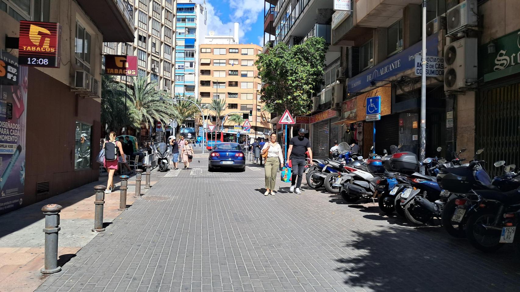 Alicante dispone desde 2011 de una zona con limitación de accesos en el Casco Antiguo