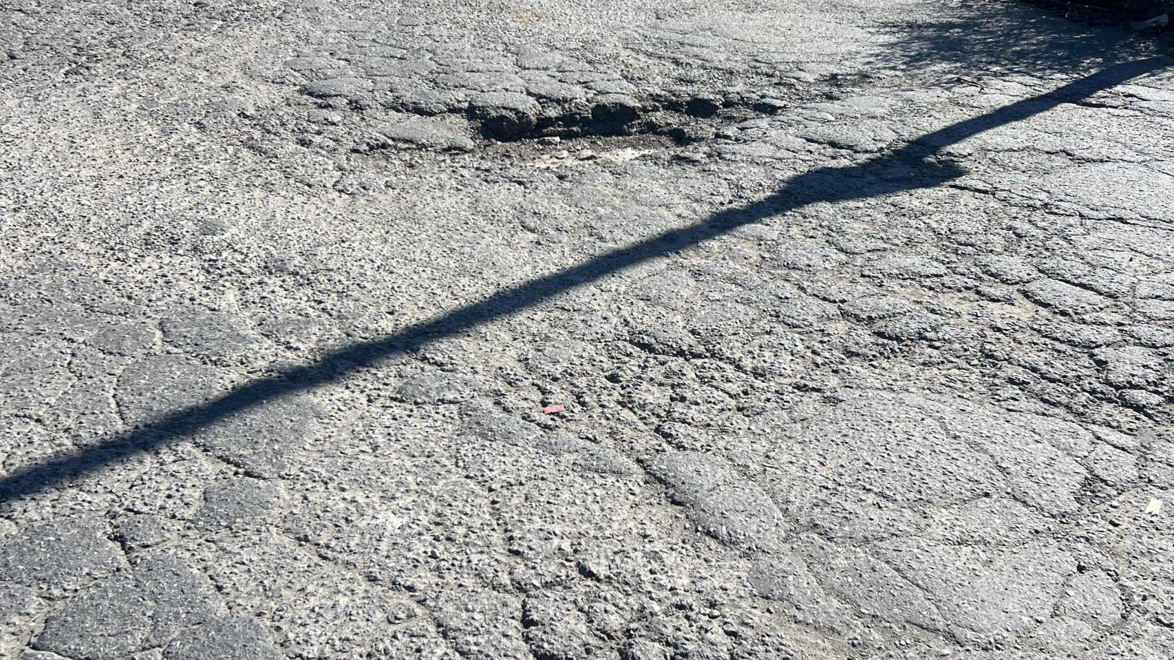 Baches en el polígono de Ledoño, en Culleredo (A Coruña)