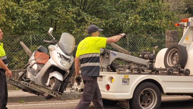 Imagen de la moto tras el siniestro