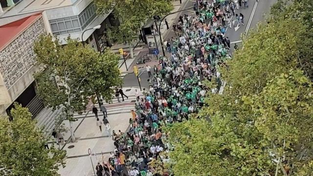 Cientos de manifestantes este miércoles en Zaragoza.