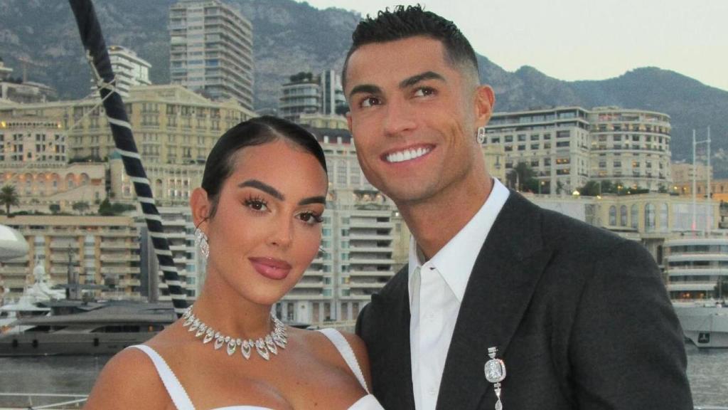 Georgina Rodríguez y Cristiano Ronaldo en una imagen compartida en las redes sociales de la modelo.