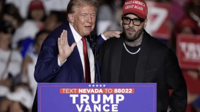 Donald Trump y Nicky Jam, durante un acto electoral del candidato republicano.