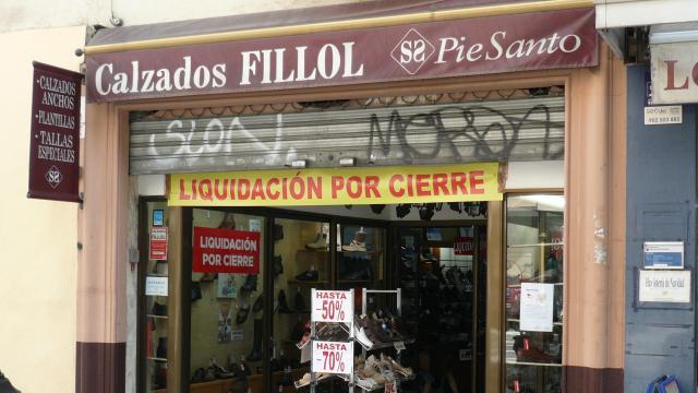 Calzados Fillol, la zapatería del centro de Valencia de liquidación por jubilación. Raquel Granell