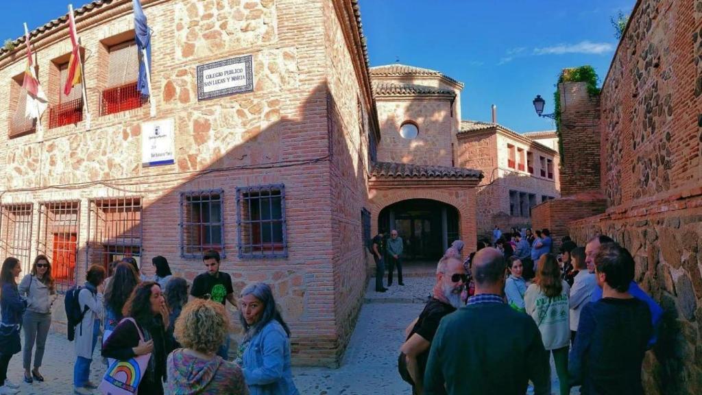 San Lucas y María es un colegio de Educación Infantil y Primaria situado en el Casco histórico de Toledo.