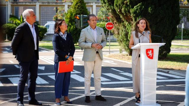 La alcaldesa de Zaragoza, Natalia Chueca, en la presentación del Plan Urbano de Seguridad Vial