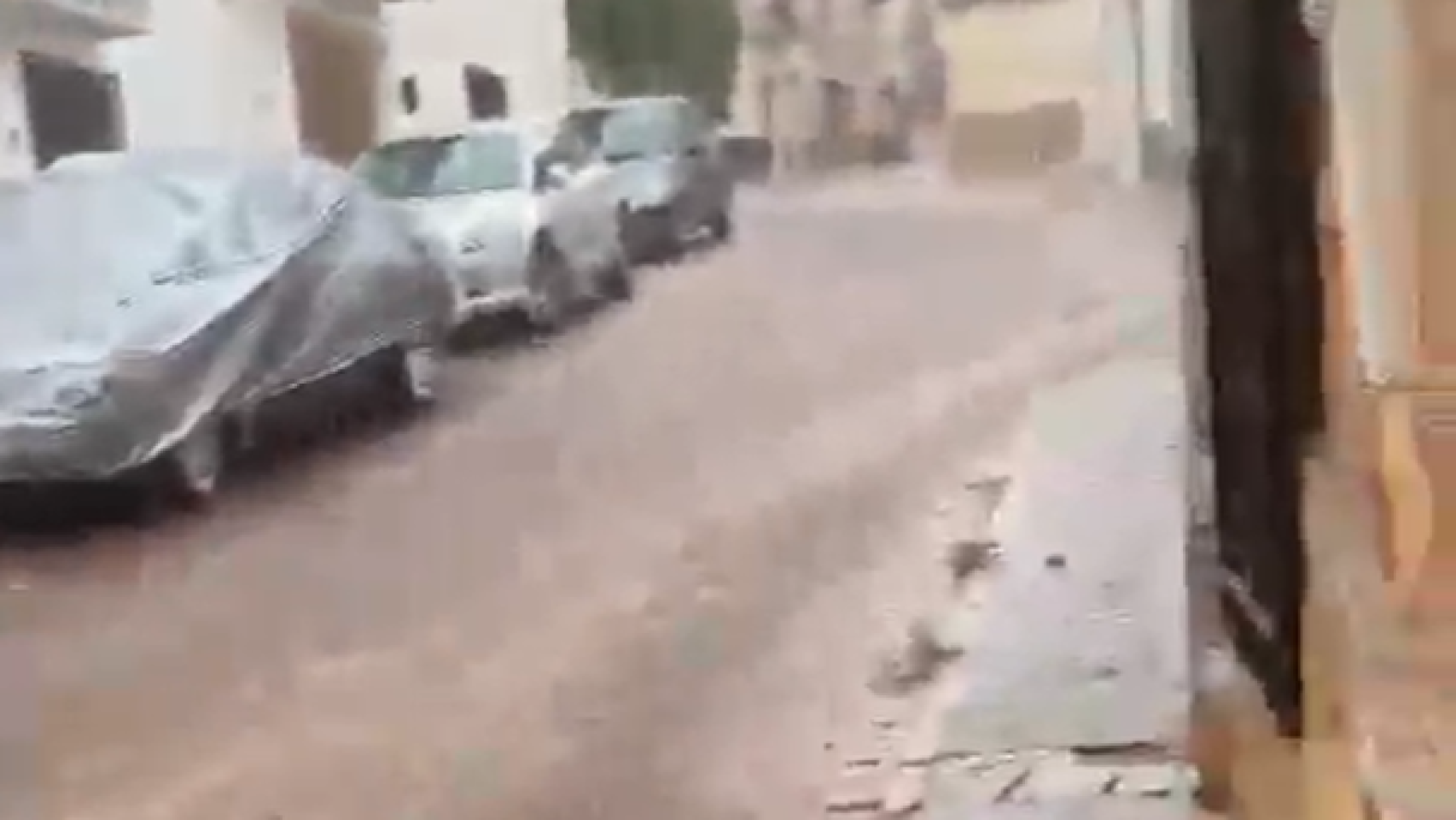 Lluvia en Alcaraz (Albacete). Foto: 'X' de @MeteoHellin / Verónica Torres.