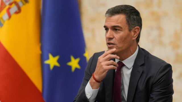 El presidente del Gobierno, Pedro Sánchez, este jueves en el Palacio de la Moncloa.