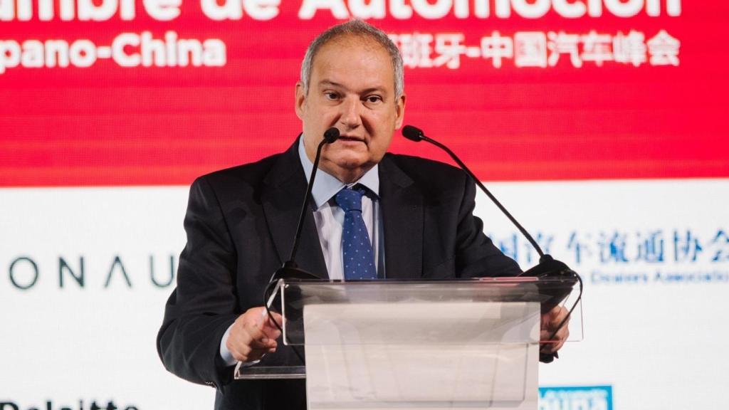 El ministro de Industria y Turismo, Jordi Hereu, en la I Cumbre Hispano-China de Automoción.