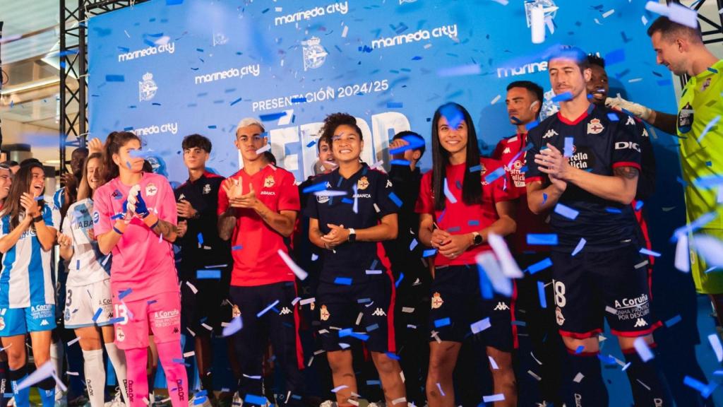 Presentación de las equipaciones 2024-25 del Dépor en Marineda City.