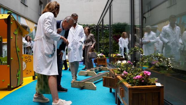 El Hospital Teresa Herrera de A Coruña estrena huerto y jardín terapéuticos